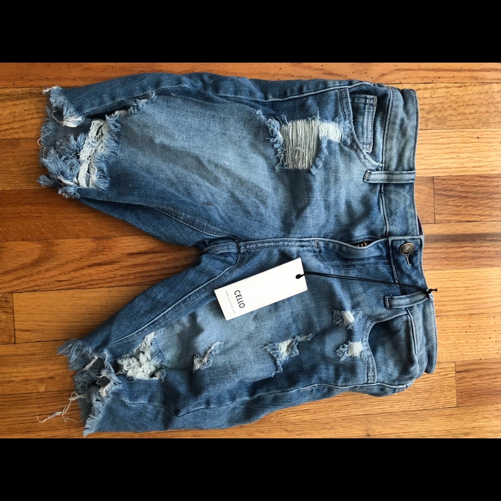 Bermuda jean shorts
